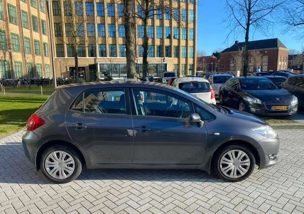 Toyota Auris cena 19000 przebieg: 192000, rok produkcji 2007 z Warszawa małe 121